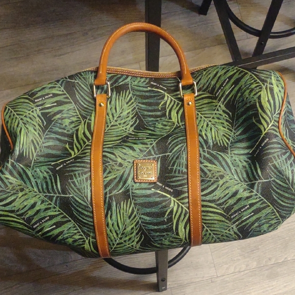 Dooney&Bourke Tropical Print Leather Duffel Bag 🌴🖤💚🧡💚🌴 - Picture 1 of 10